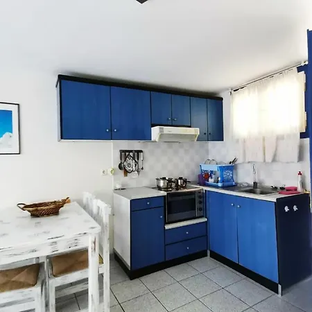 Apartment Sea Waves